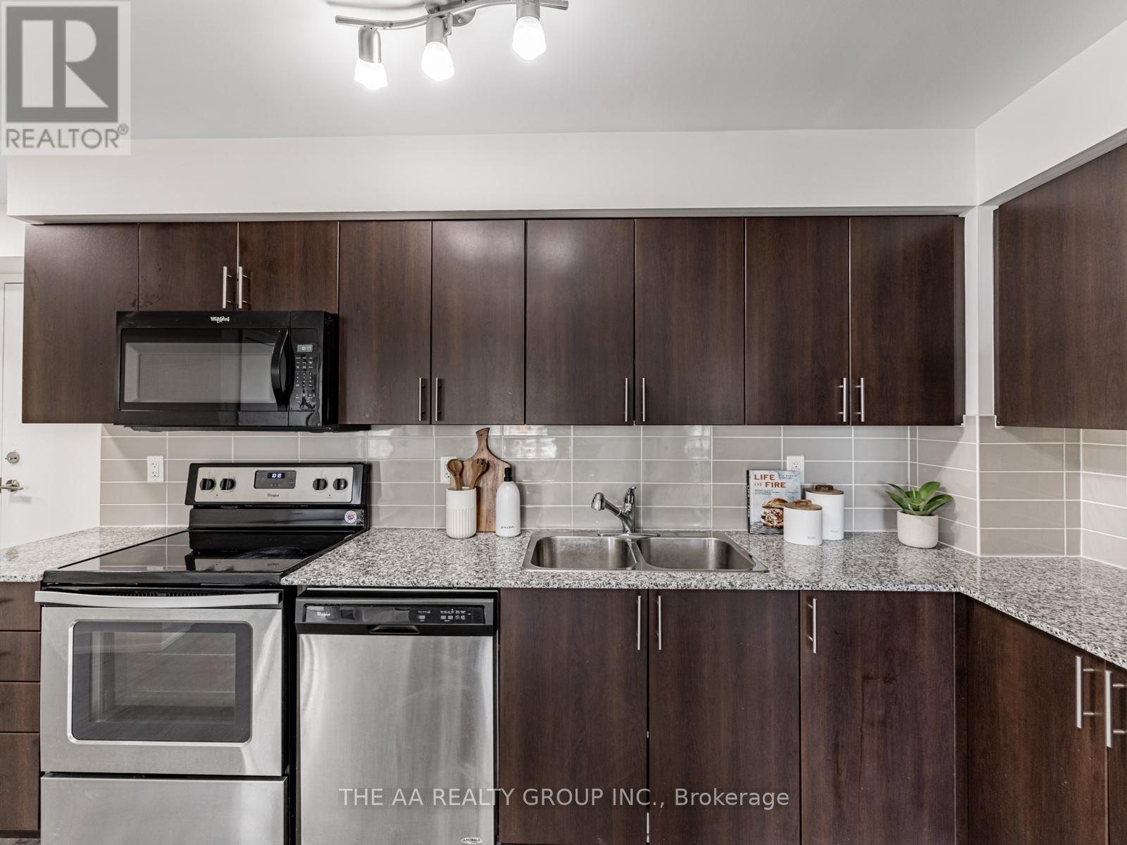 Photo 7 of 2209 1410 Dupont Street, Toronto ON
