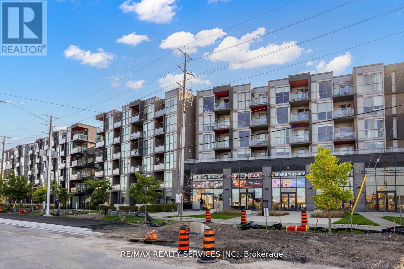 Photo 9 of 1 5220 Dundas Street, Burlington ON