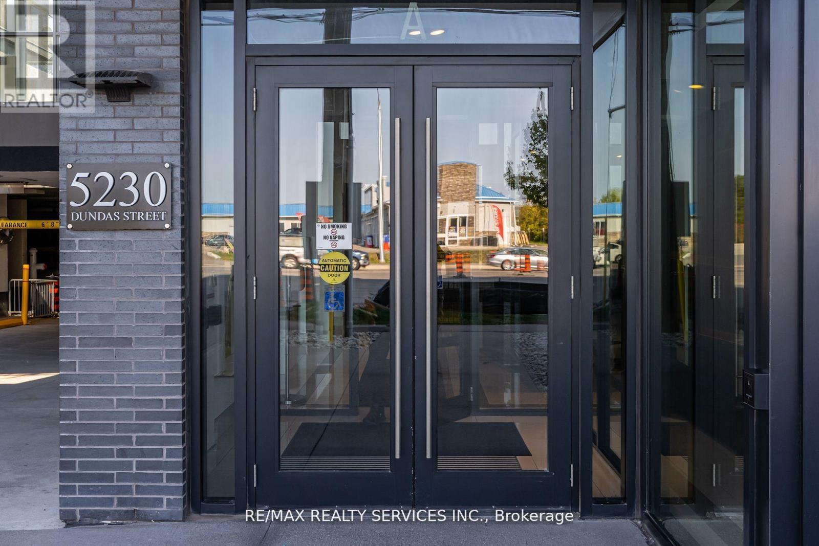 Photo 14 of 1 A 5220 Dundas Street, Burlington ON