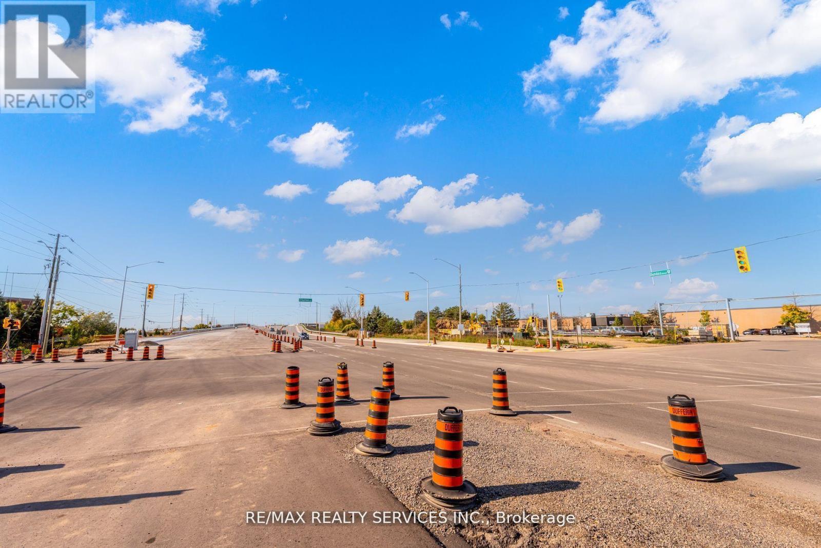 Photo 22 of 1 A 5220 Dundas Street, Burlington ON