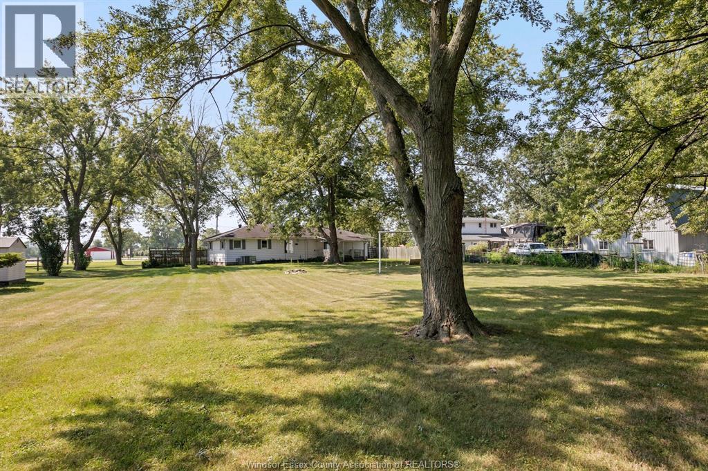 Photo 2 of 9485 Malden Road, Lasalle ON