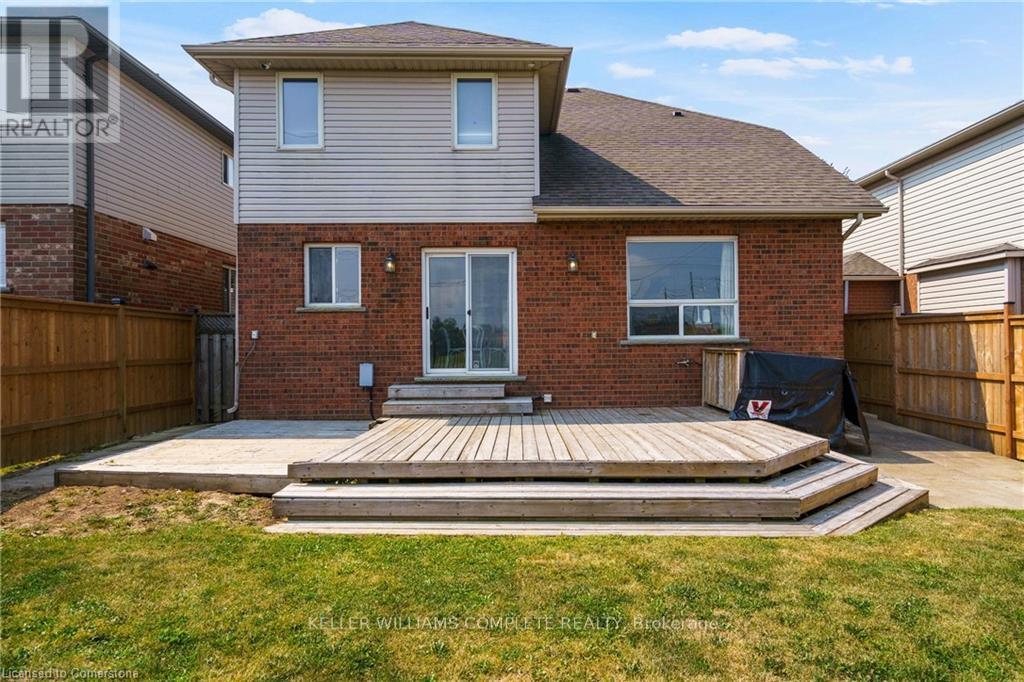 Photo 34 of 42 Grassyplain Drive, Hamilton ON
