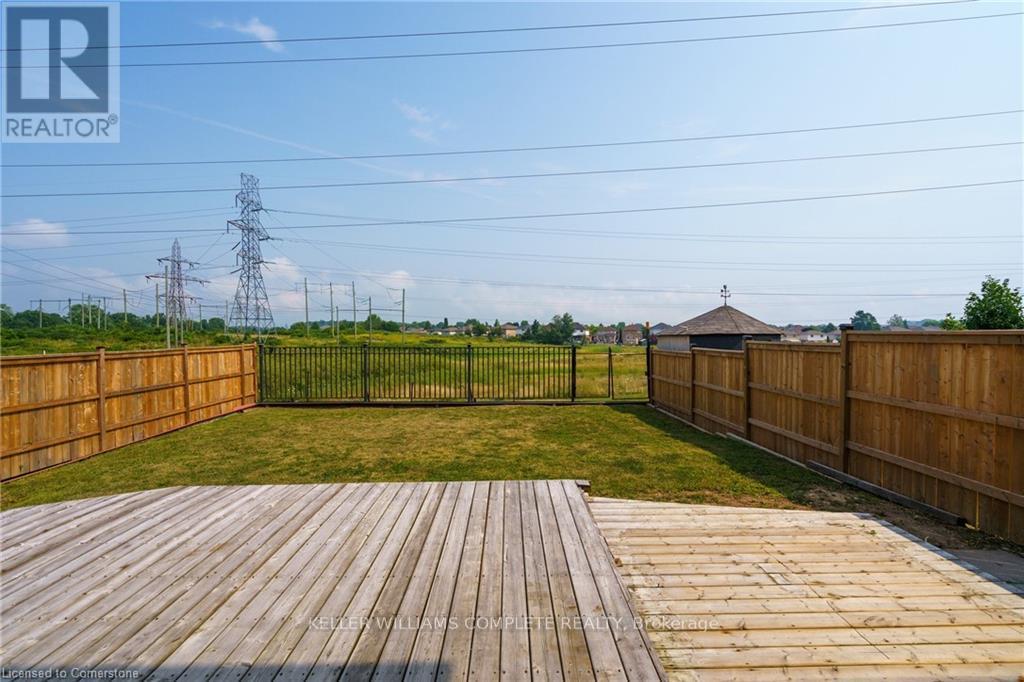 Photo 35 of 42 Grassyplain Drive, Hamilton ON