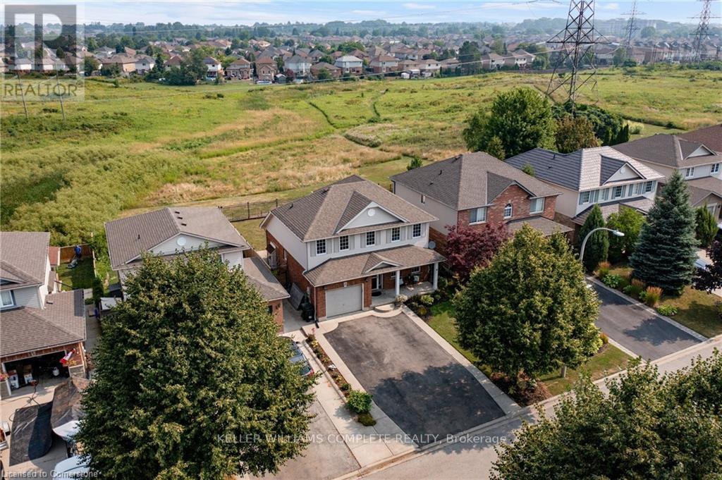 Photo 38 of 42 Grassyplain Drive, Hamilton ON