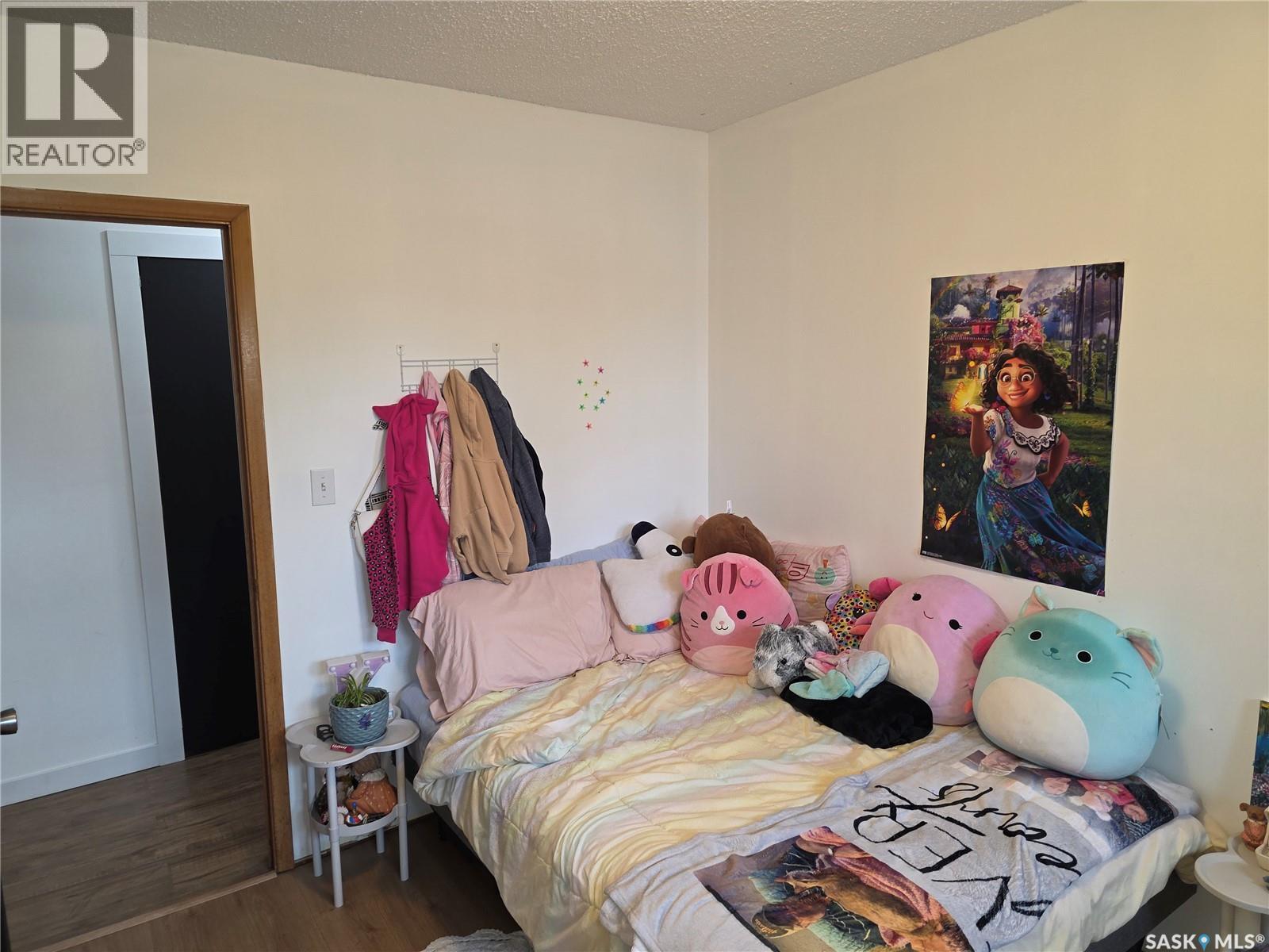 Photo 10 of 213 9th Street E, Wynyard SK