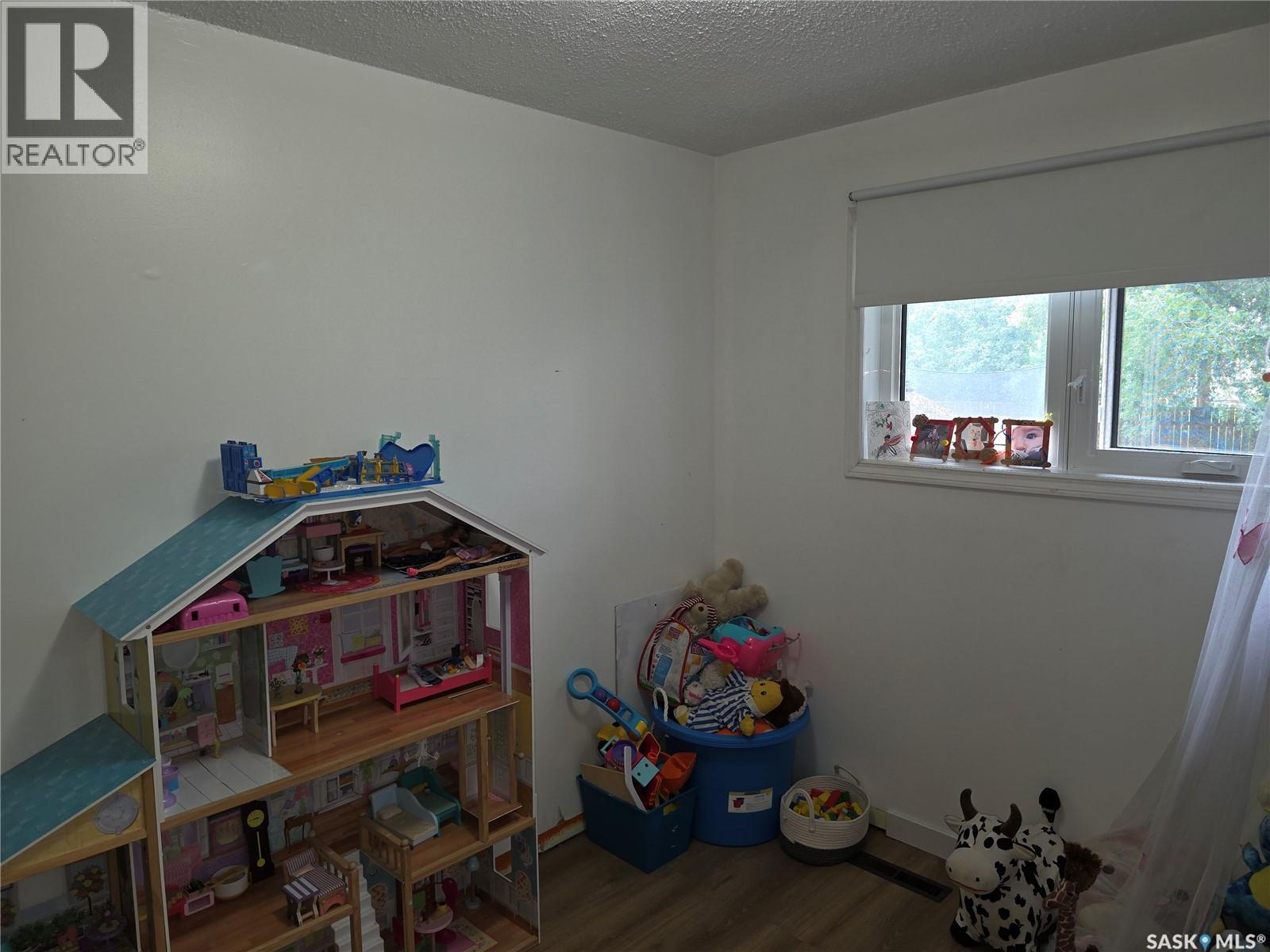 Photo 18 of 213 9th Street E, Wynyard SK