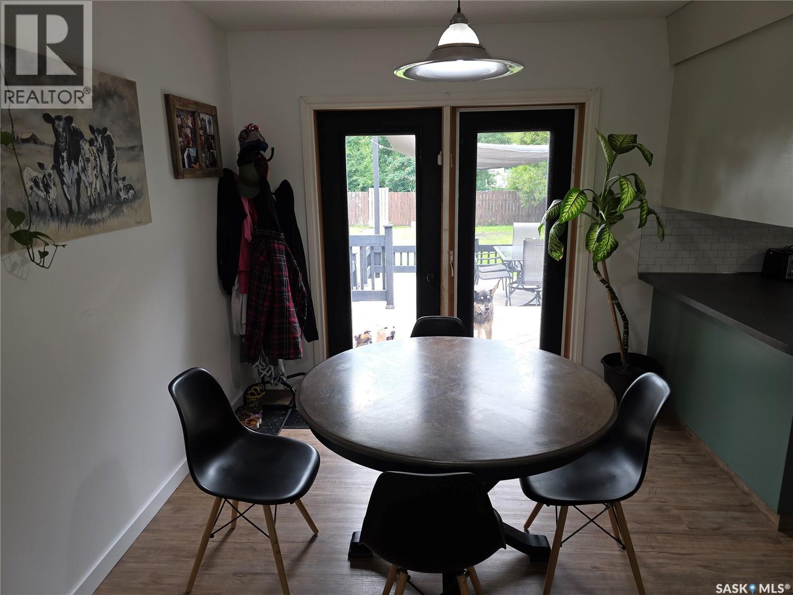 Photo 26 of 213 9th Street E, Wynyard SK