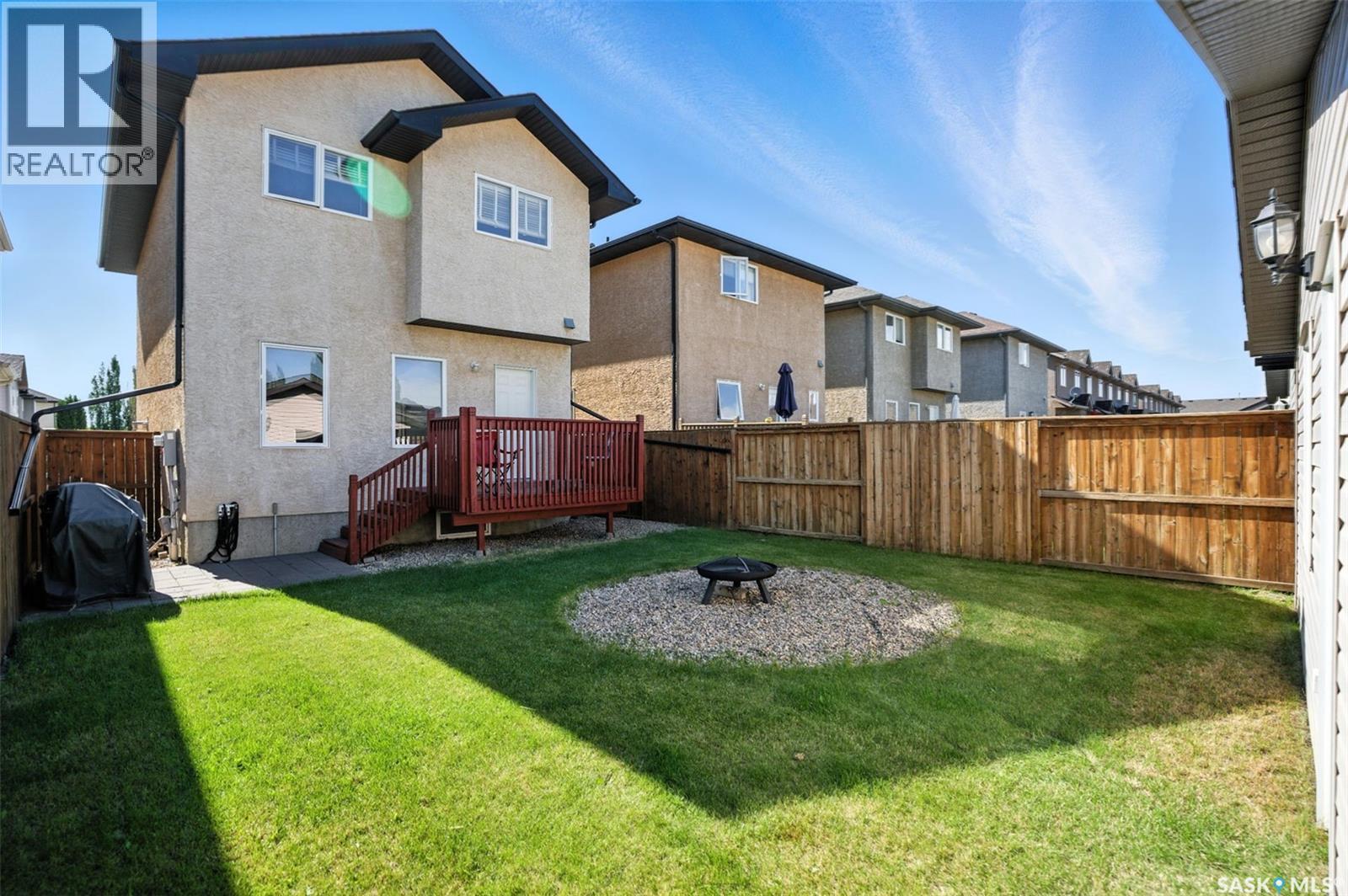 Photo 2 of 227 Galloway Road, Saskatoon SK