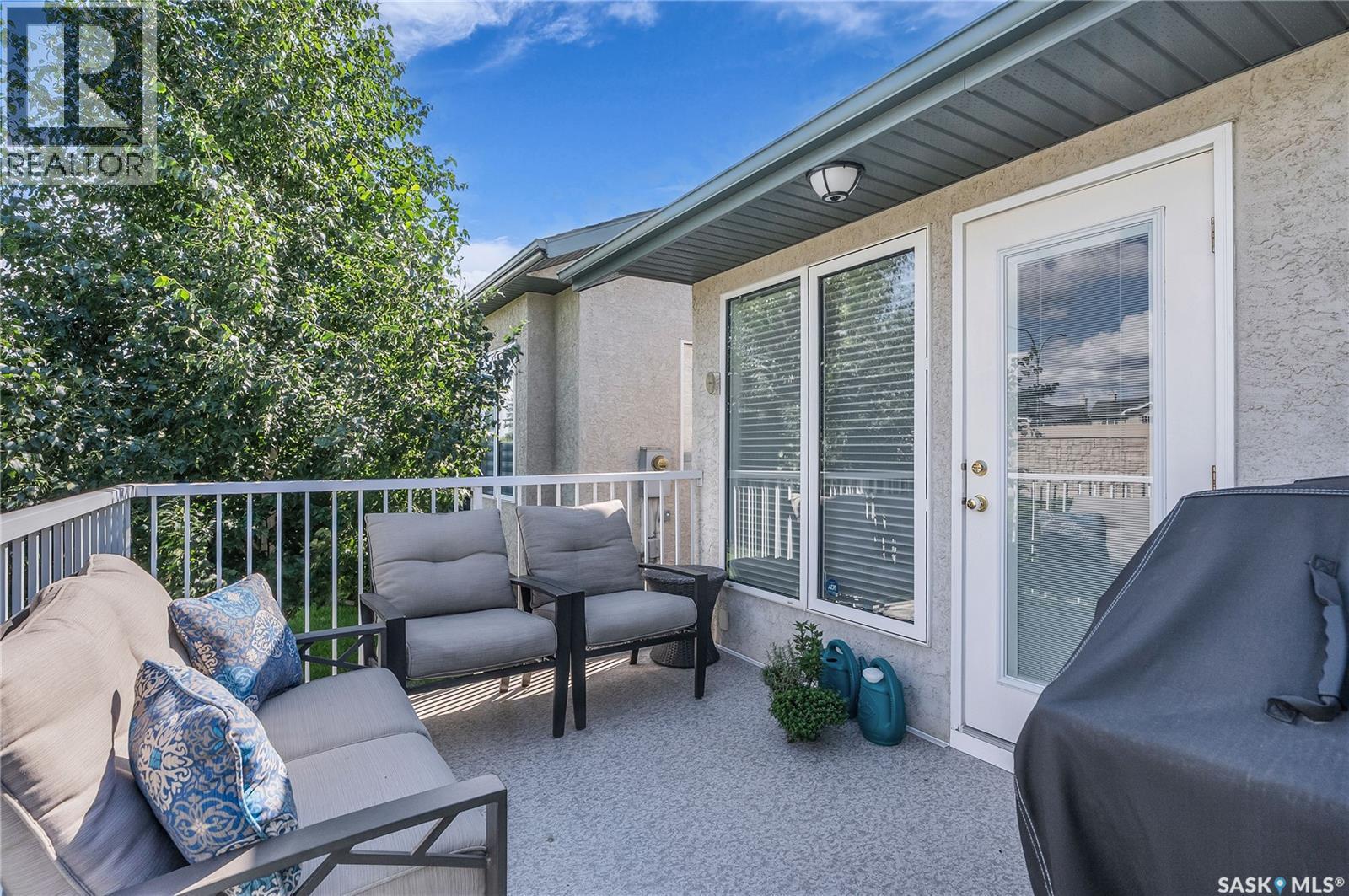Single Family House Bungalow for Sale in   Heritage GREEN Saskatoon 