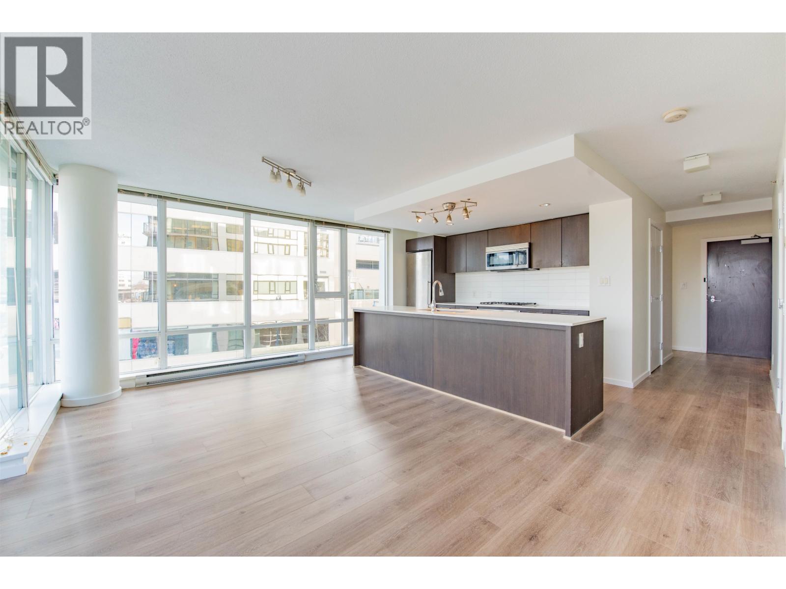 Photo 6 of 511 7988 Ackroyd Road, Richmond BC