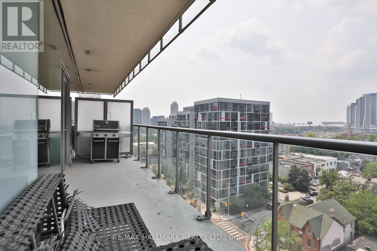 Photo 15 of 1105 552 Wellington Street W, Toronto ON