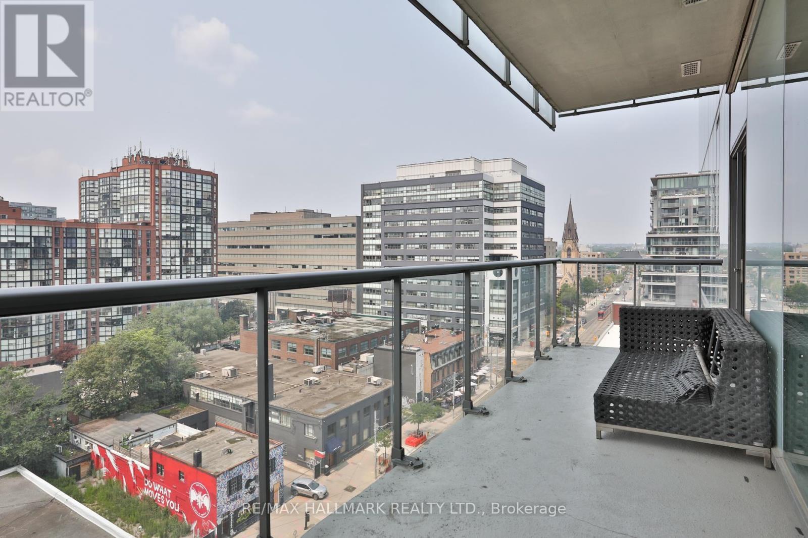 Photo 17 of 1105 552 Wellington Street W, Toronto ON