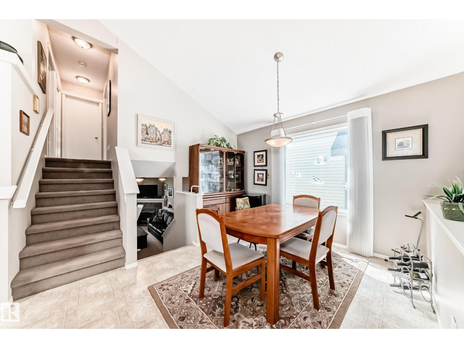 Photo 11 of 14059 151 Av Nw, Edmonton AB