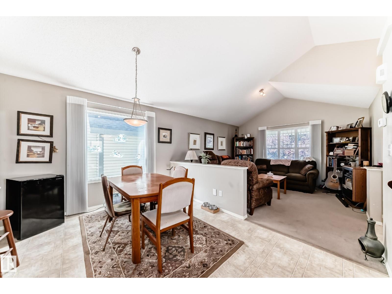 Photo 16 of 14059 151 Av Nw, Edmonton AB