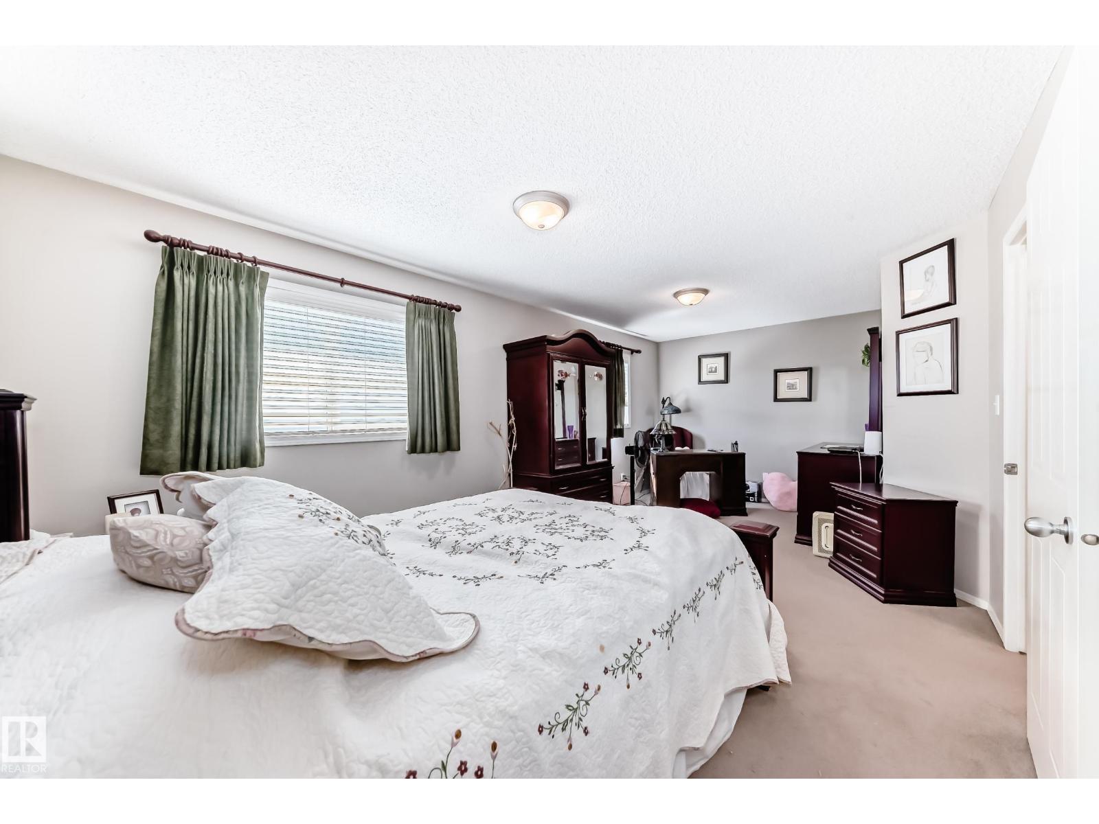 Photo 33 of 14059 151 Av Nw, Edmonton AB