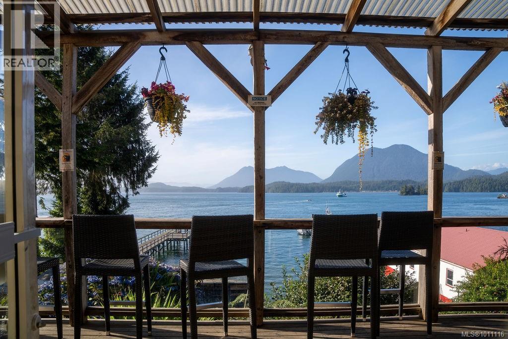 320 Main St, Tofino
