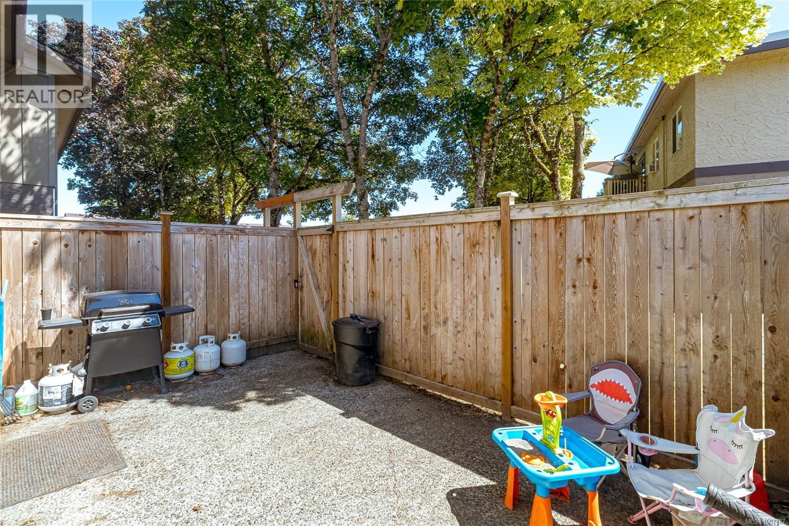 Photo 25 of 35 3271 Cowichan Lake Rd, Duncan BC