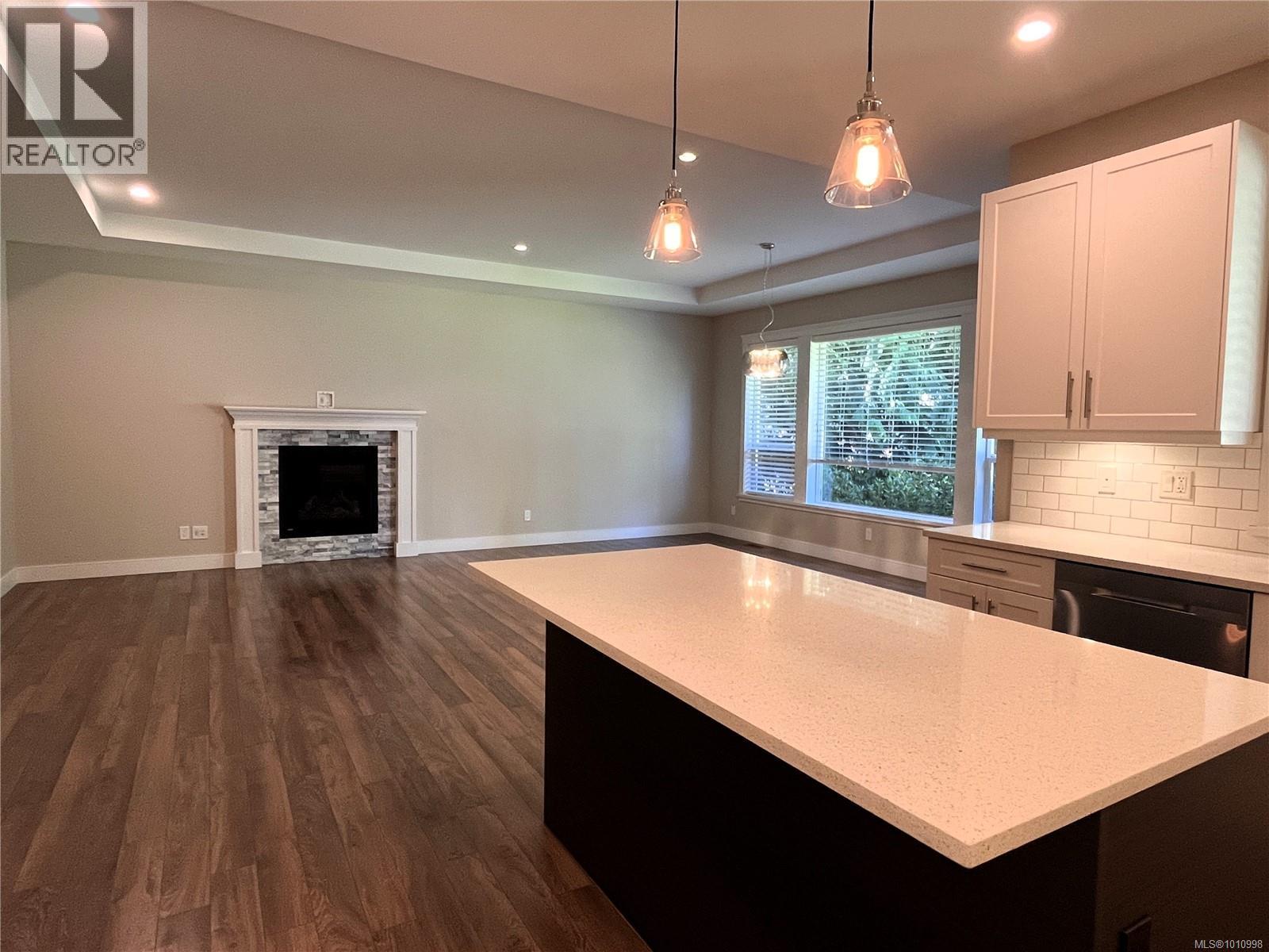 Photo 10 of 3584 Holland Ave, Cobble Hill BC