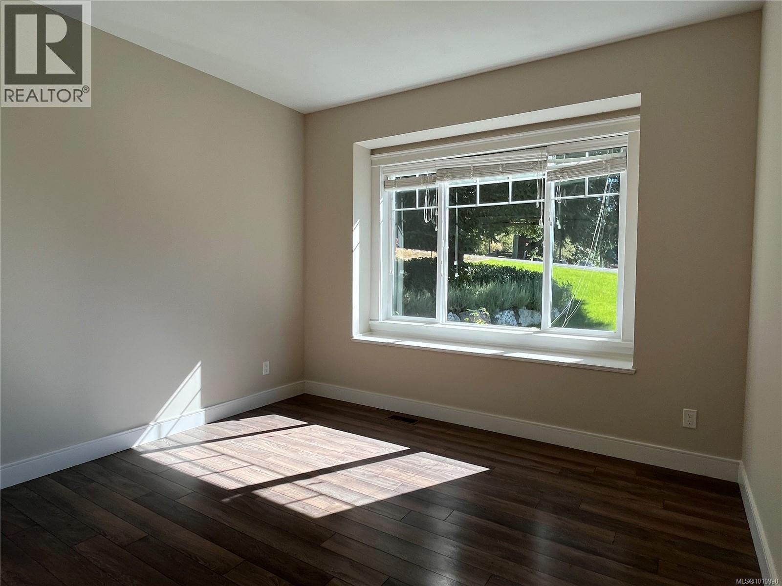 Photo 17 of 3584 Holland Ave, Cobble Hill BC