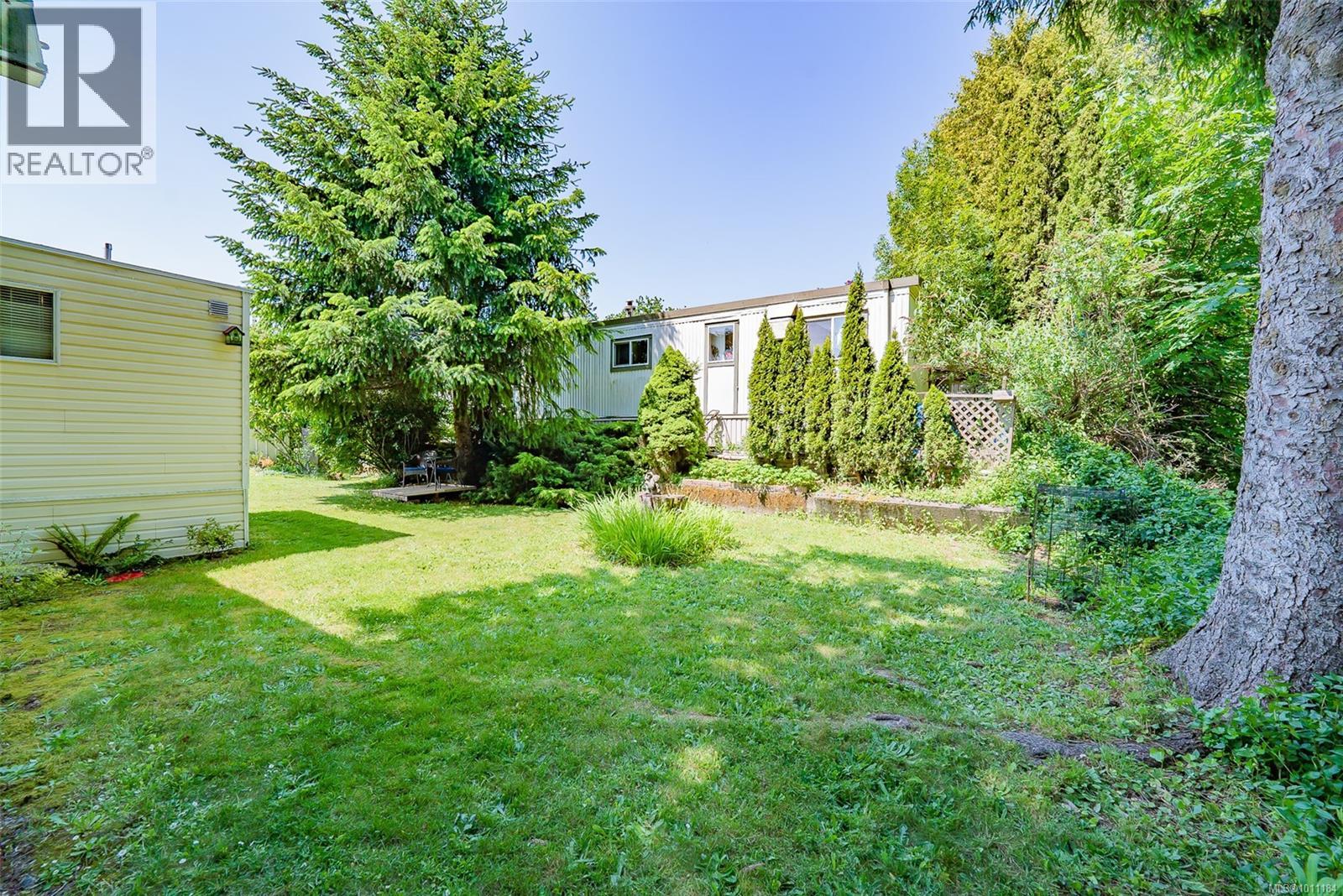 Photo 15 of 48 Honey Dr, Nanaimo BC