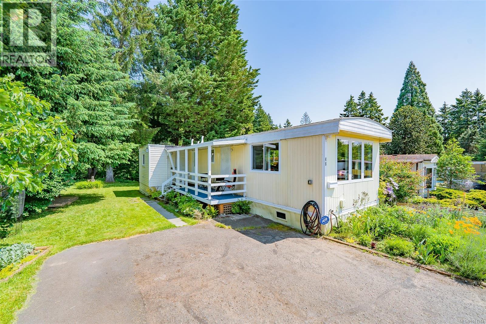 Photo 17 of 48 Honey Dr, Nanaimo BC