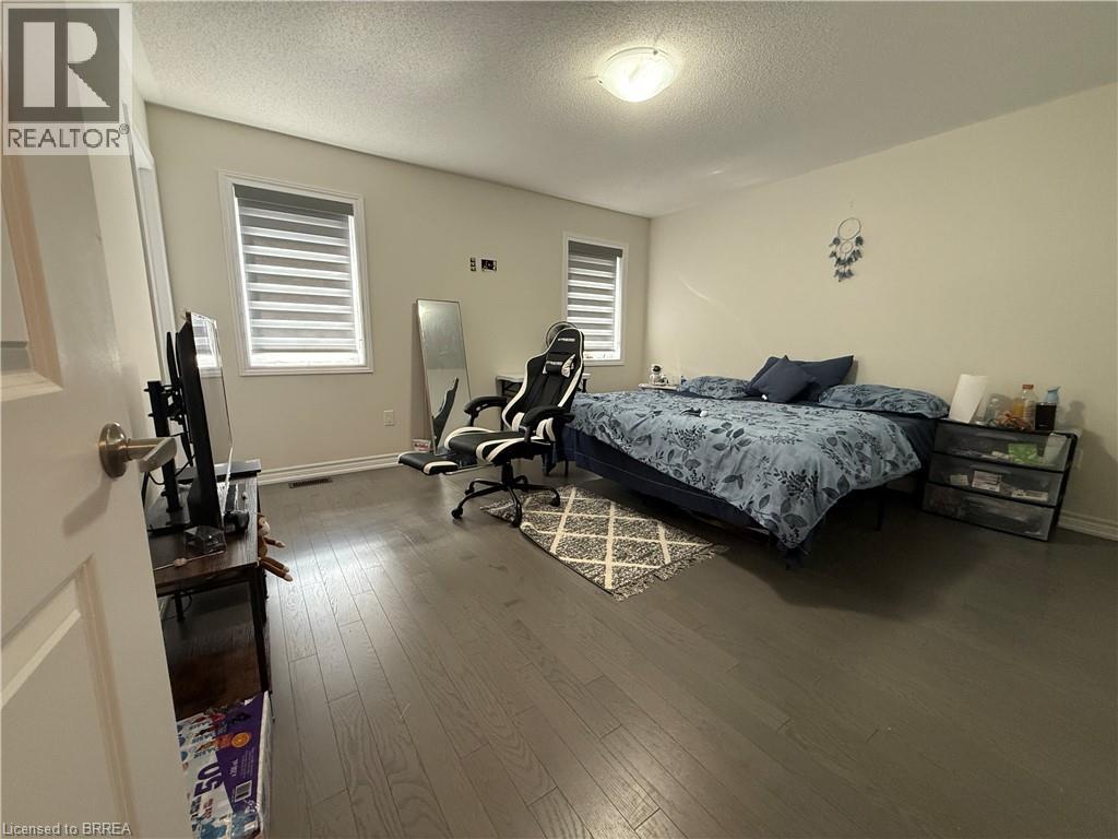 Photo 15 of 44 Eccleston Street, Brantford ON