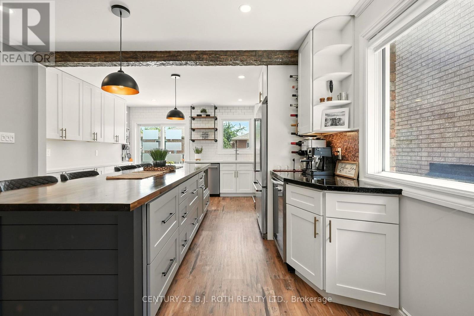 Photo 13 of 55 Holly Meadow Road, Barrie ON
