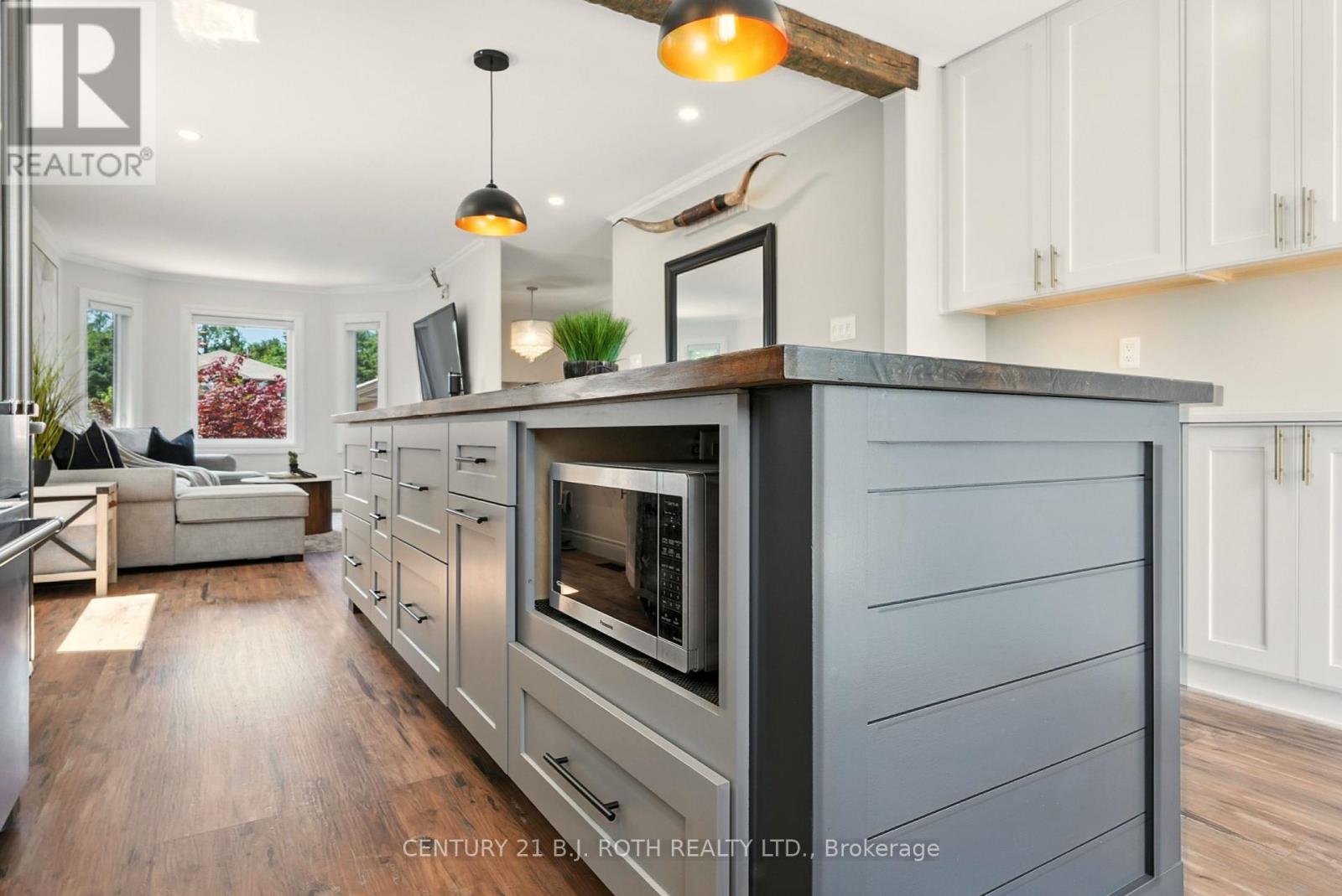 Photo 16 of 55 Holly Meadow Road, Barrie ON