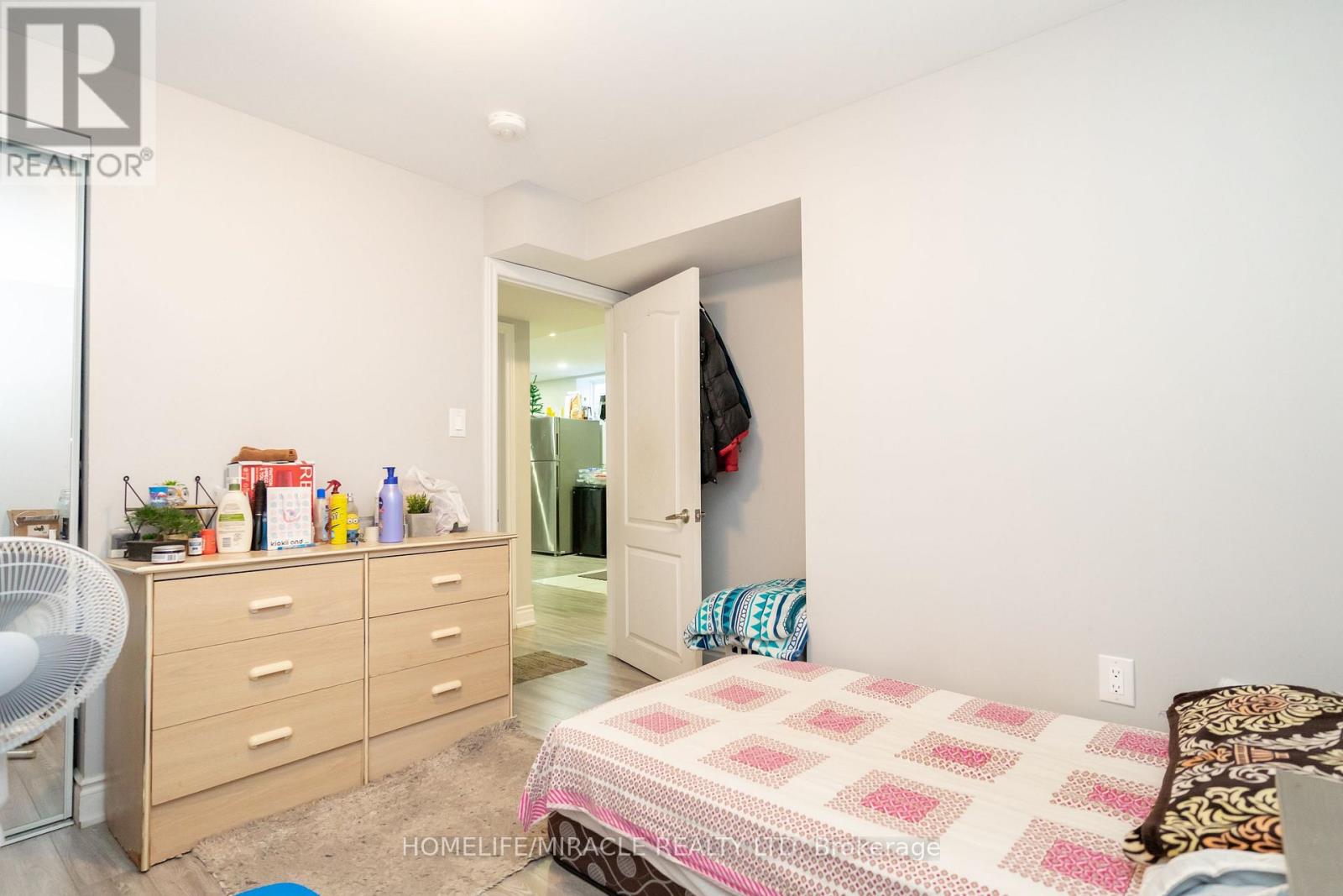 Photo 33 of 5 Finsbury Drive, Brampton ON