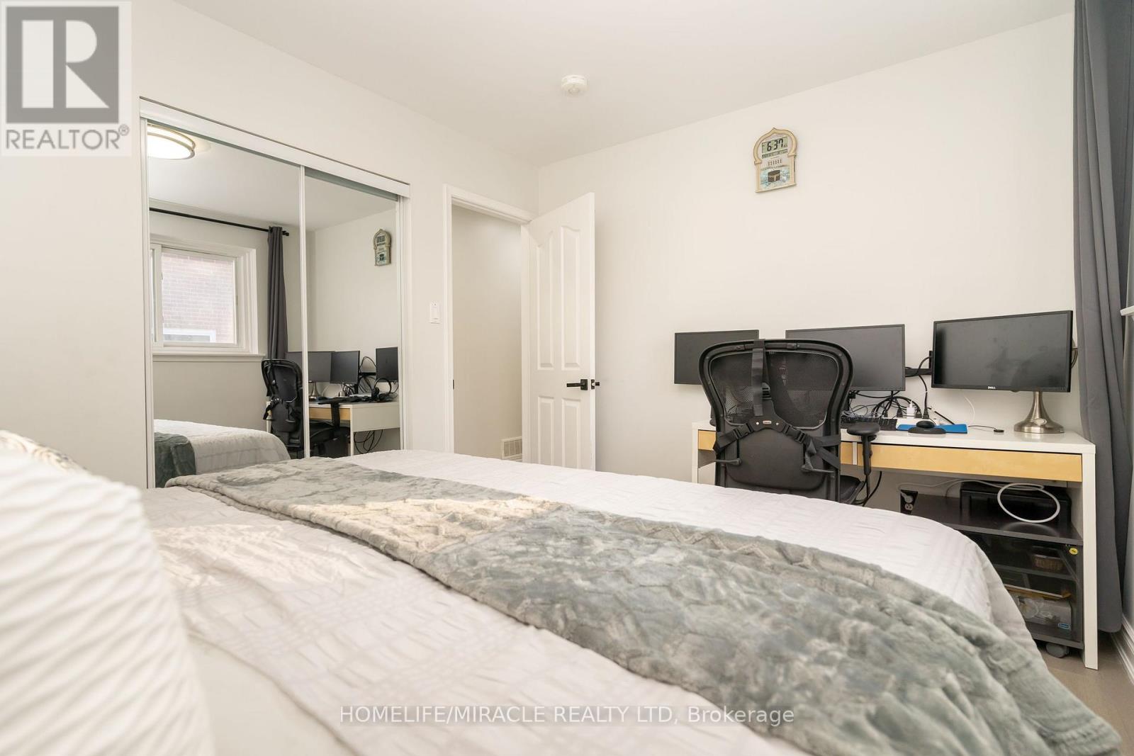 Photo 19 of 5 Finsbury Drive, Brampton ON