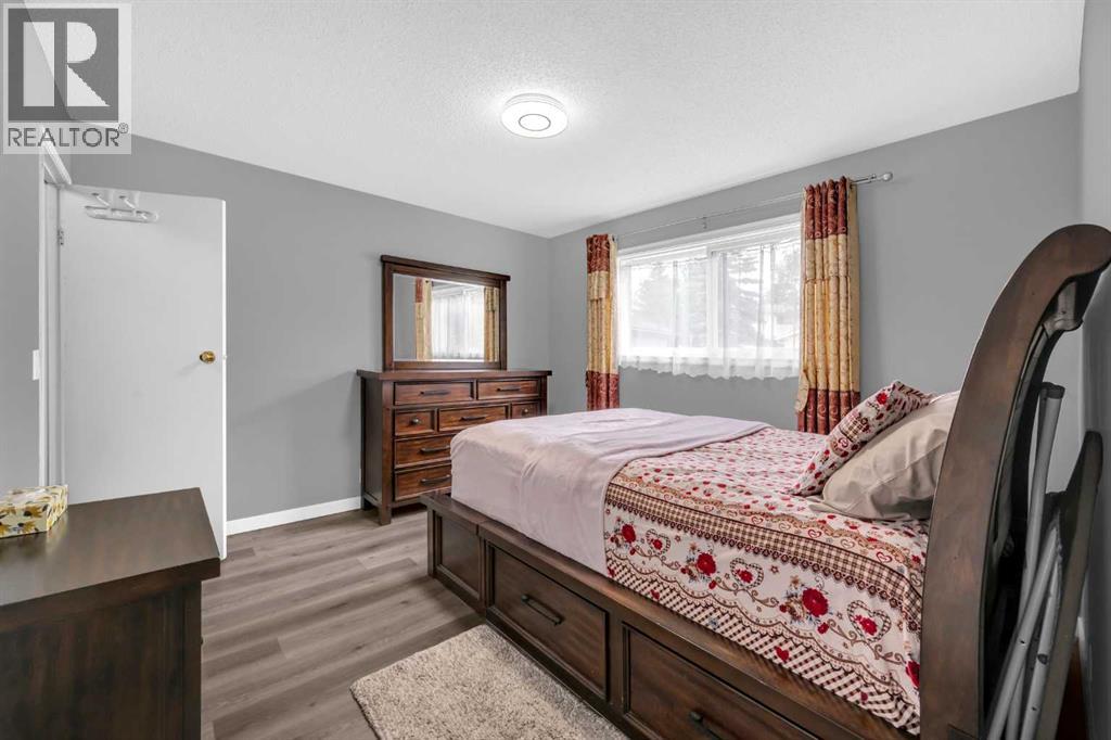 Single Family House Bungalow for Sale in  Whitehorn Drive NE Whitehorn Calgary 