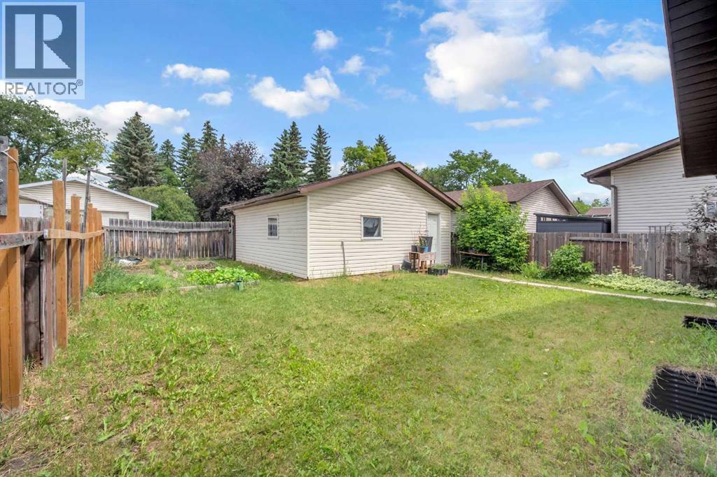 Single Family House Bungalow for Sale in  Whitehorn Drive NE Whitehorn Calgary 