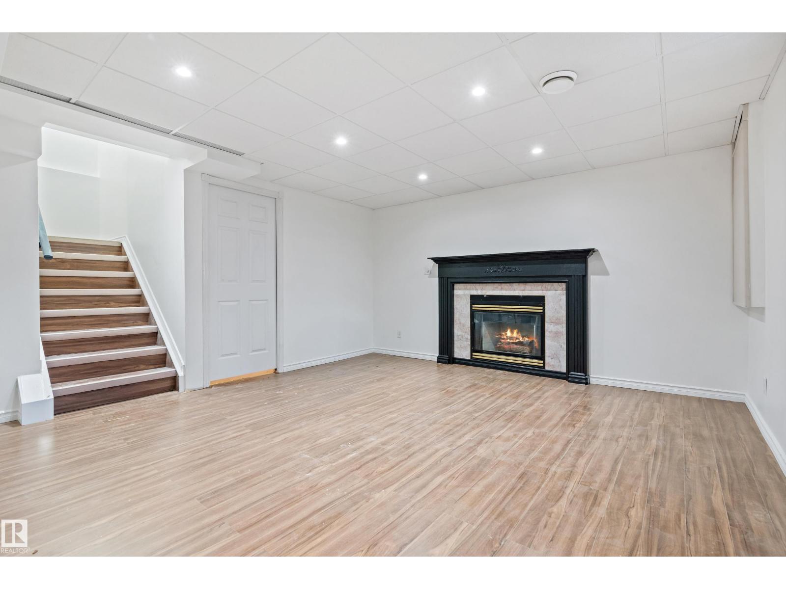 Photo 42 of 18908 58 Av Nw, Edmonton AB