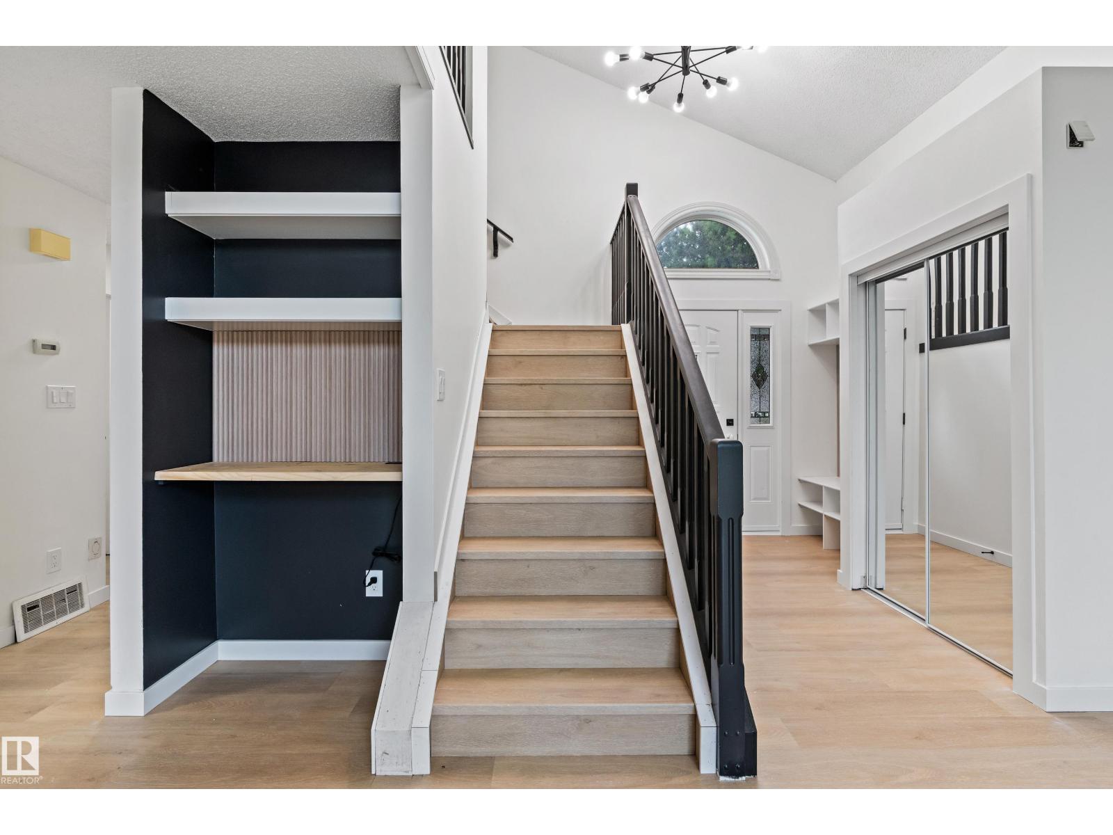 Photo 15 of 18908 58 Av Nw, Edmonton AB