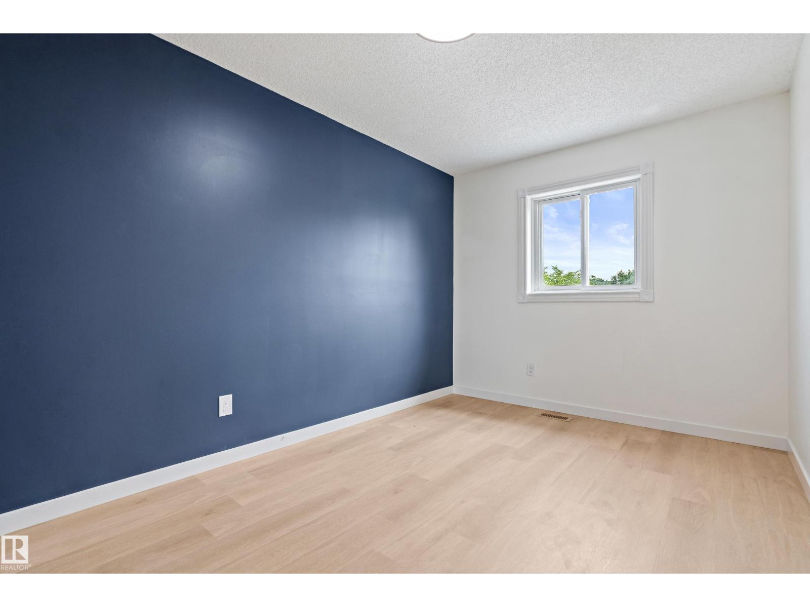 Photo 40 of 18908 58 Av Nw, Edmonton AB