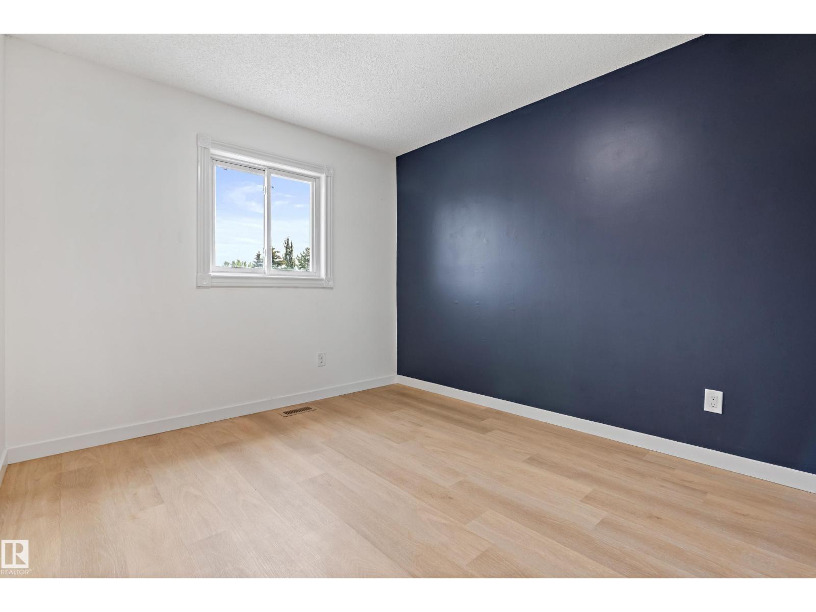 Photo 38 of 18908 58 Av Nw, Edmonton AB