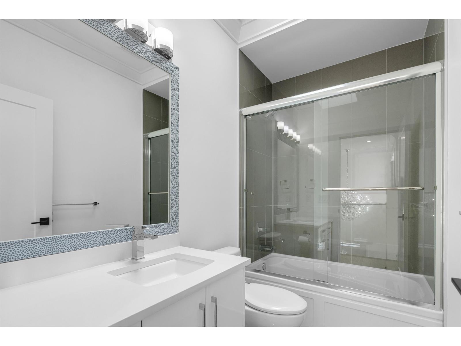 Photo 33 of 14231 70 A Avenue, Surrey BC