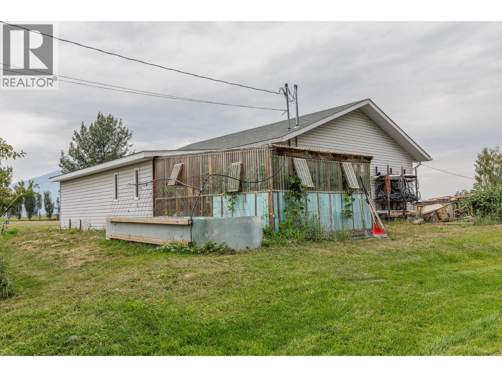Photo 40 of 710 Indian Road, Creston BC