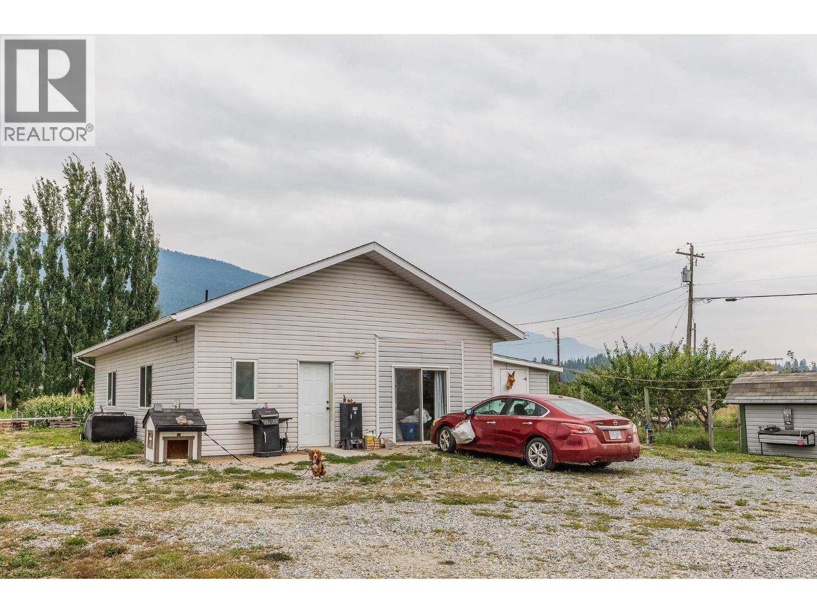 Photo 42 of 710 Indian Road, Creston BC
