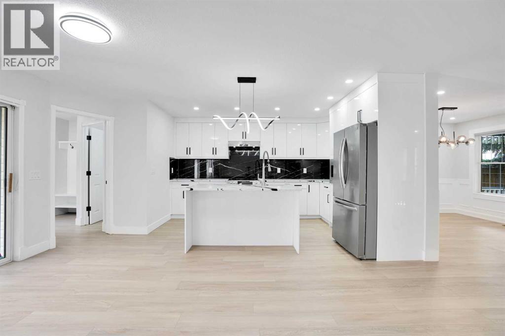 Single Family House for Sale in  Chaparral Drive SE Chaparral Calgary 