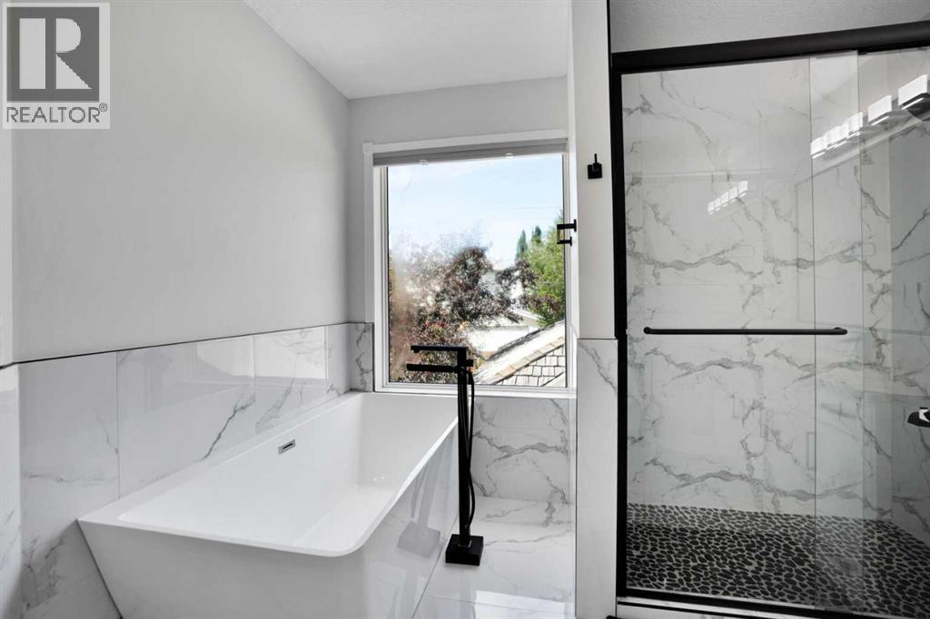 Single Family House for Sale in  Chaparral Drive SE Chaparral Calgary 