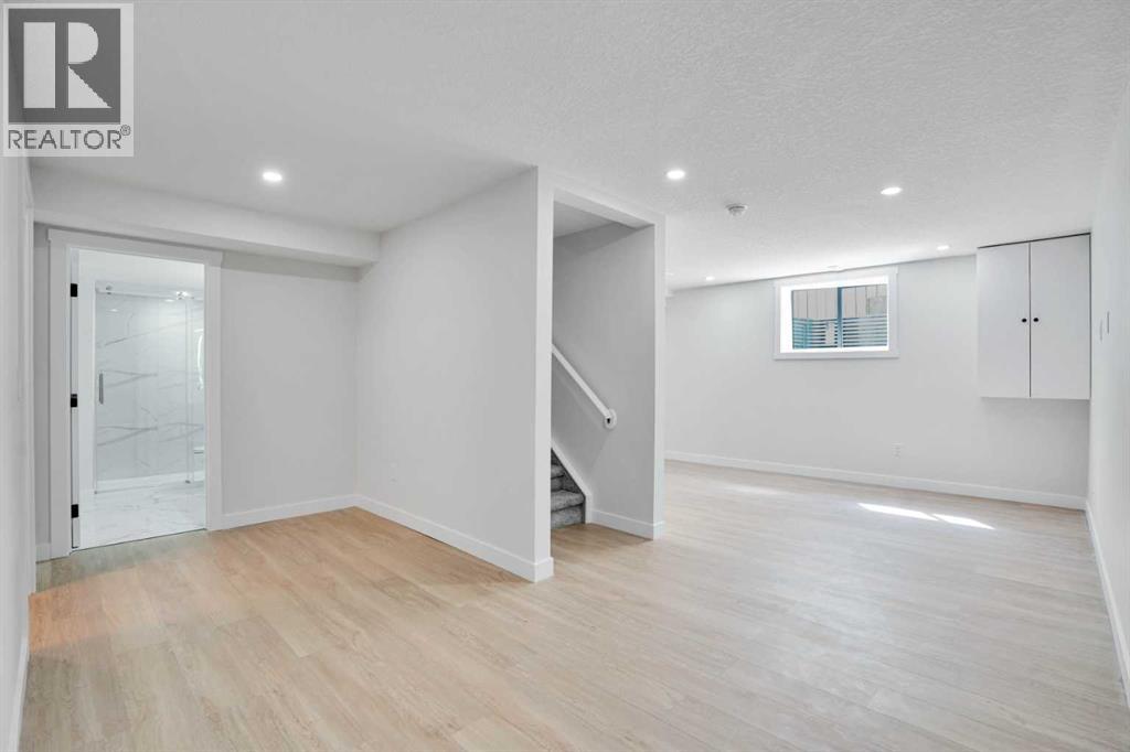 Single Family House for Sale in  Chaparral Drive SE Chaparral Calgary 