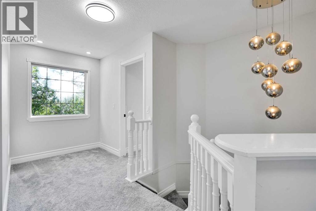 Single Family House for Sale in  Chaparral Drive SE Chaparral Calgary 