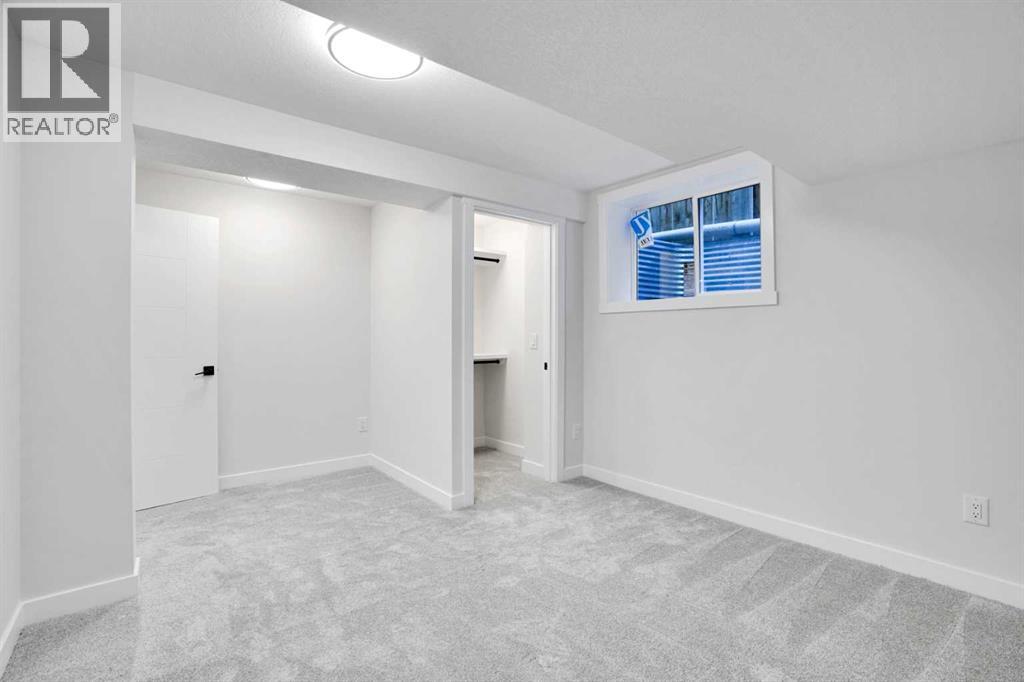 Single Family House for Sale in  Chaparral Drive SE Chaparral Calgary 