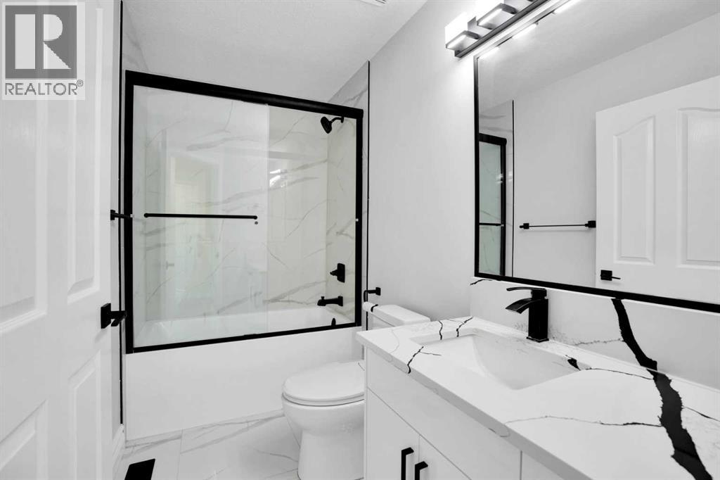Single Family House for Sale in  Chaparral Drive SE Chaparral Calgary 