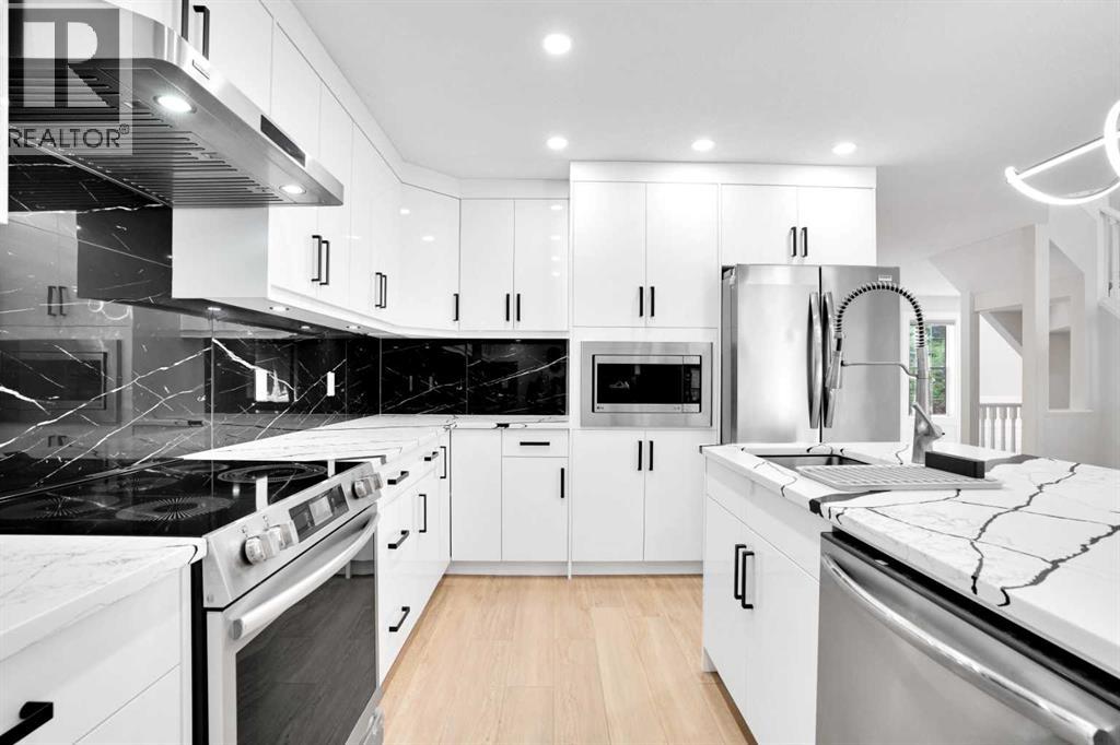 Single Family House for Sale in  Chaparral Drive SE Chaparral Calgary 