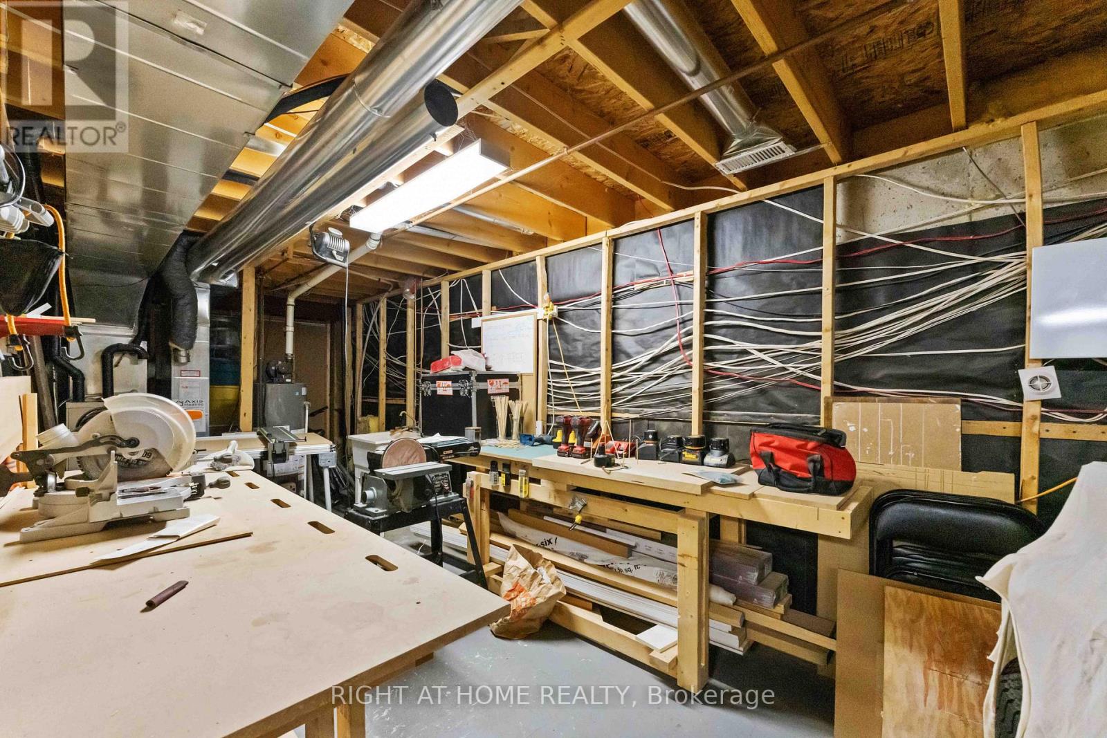 Photo 27 of 142 Blackdome Crescent, Ottawa ON