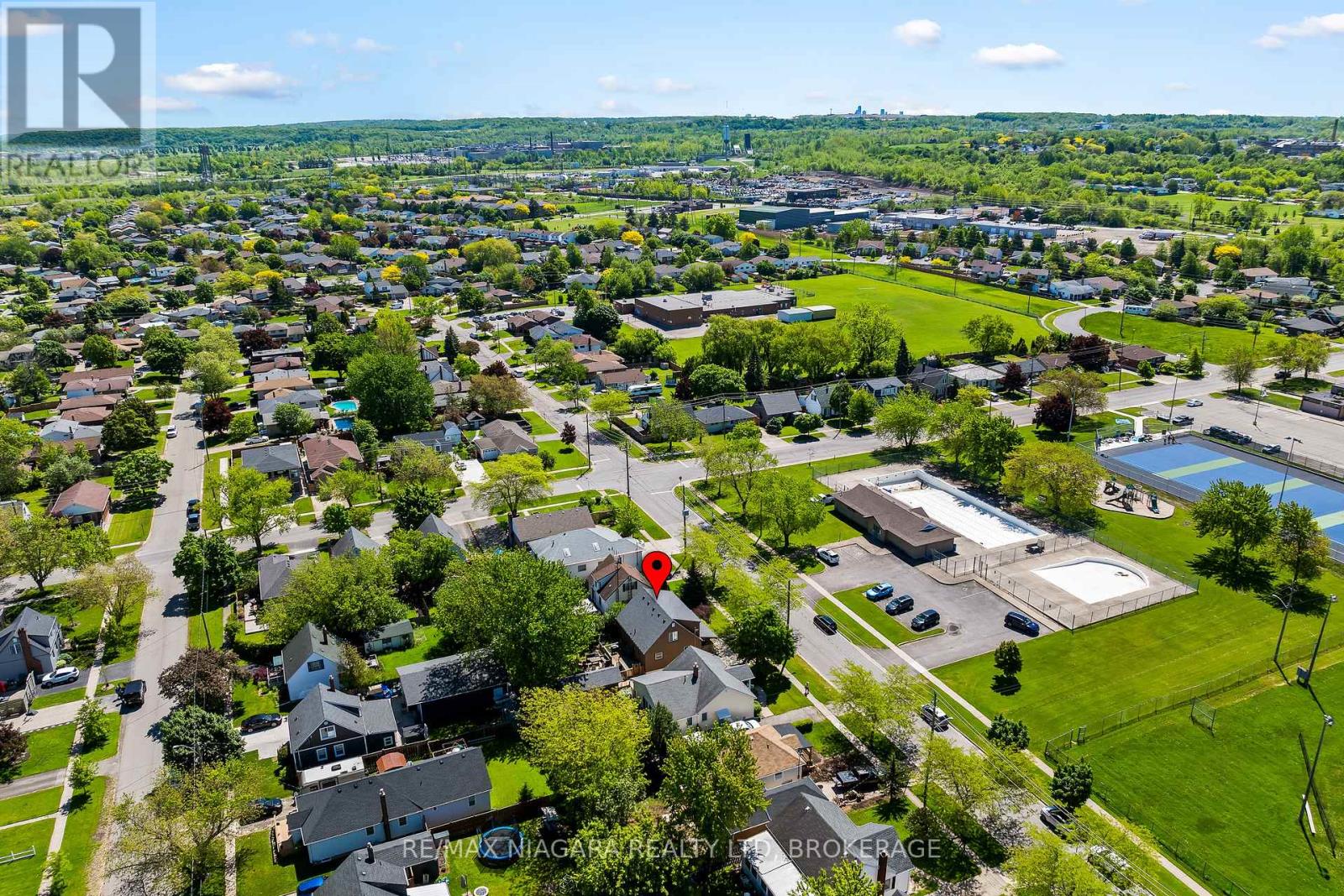 Photo 34 of 39 Seymour Avenue, St Catharines ON
