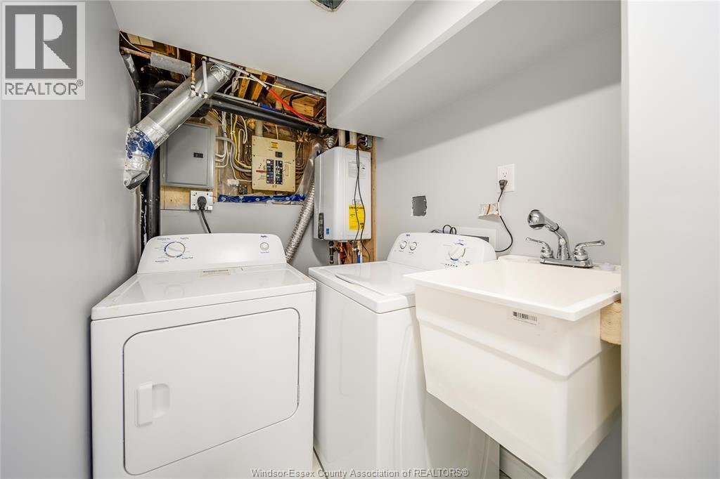 Photo 26 of 9914 Forest Glade Court, Windsor ON