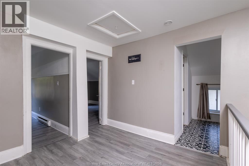Photo 32 of 211 Cameron, Windsor ON